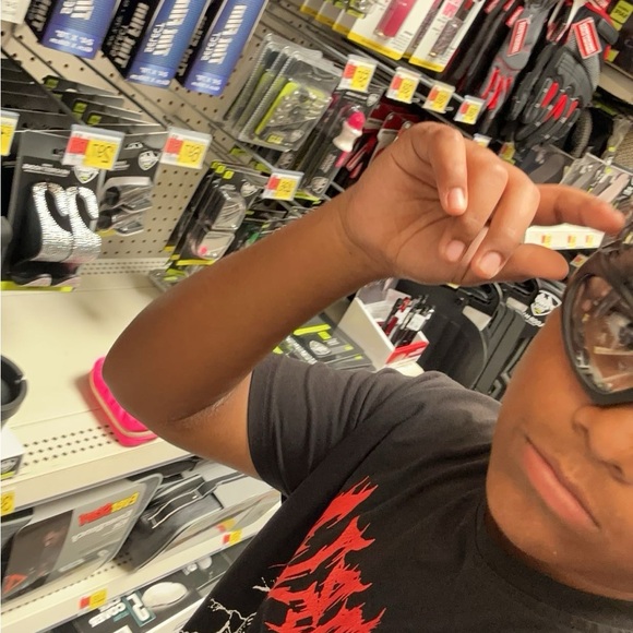 Meet your Posher, Roland - Picture 1 of 1